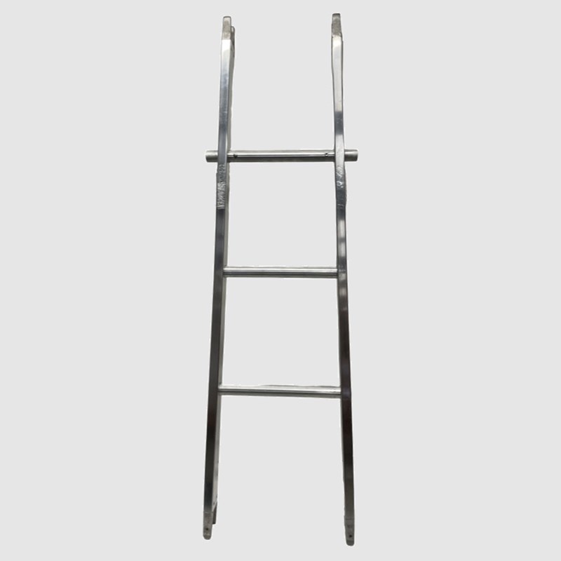 Ladder Center 04ft Metallic